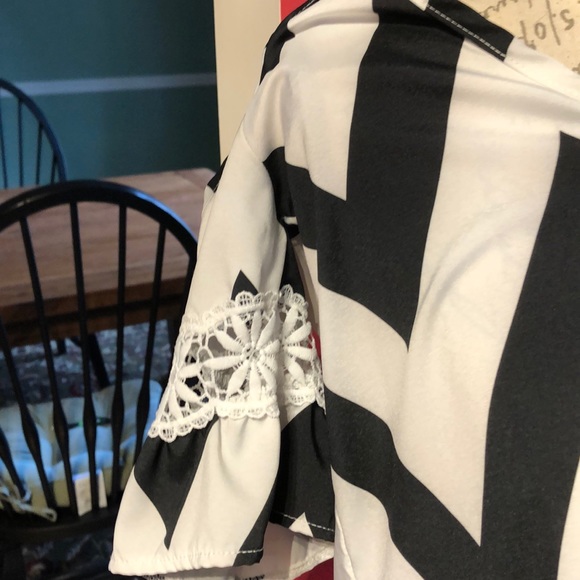 Blouse - Picture 3 of 5